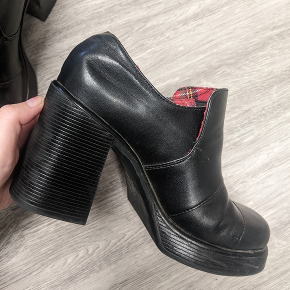 ALDO 90's chunky platform boots - Picture 5 of 5